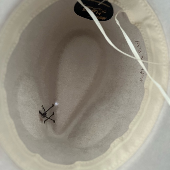 Cream Wide-Brimmed Hat with Feather and Fabric Accent - Picture 12 of 13